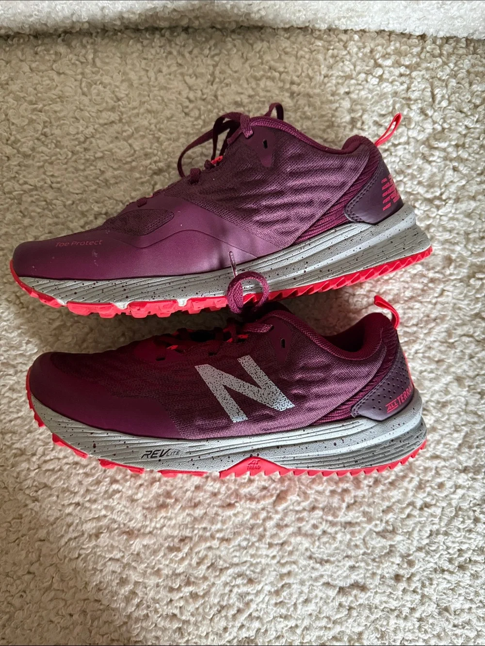 Women’s New Balance Nitrel Sneakers size 8